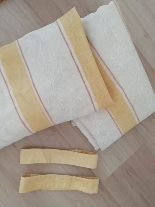 Par de cortinados usado