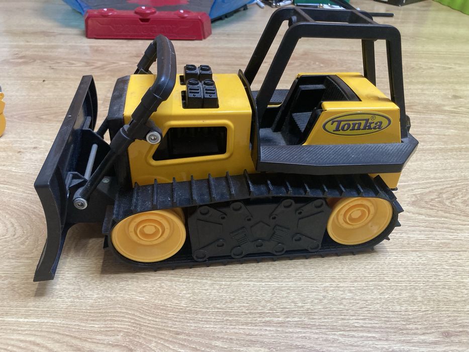 Trator brinquedo