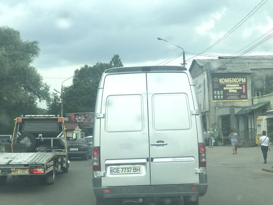 Тюнінг Мерседес Спринтер Дельфін: Спойлер на задні двері (Туреччина)