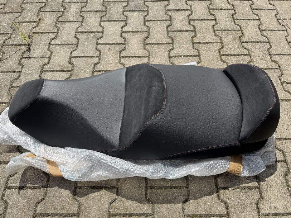 Siedzenie, kanapa Piaggio MP3 500 maxi limited 14-20 nowa