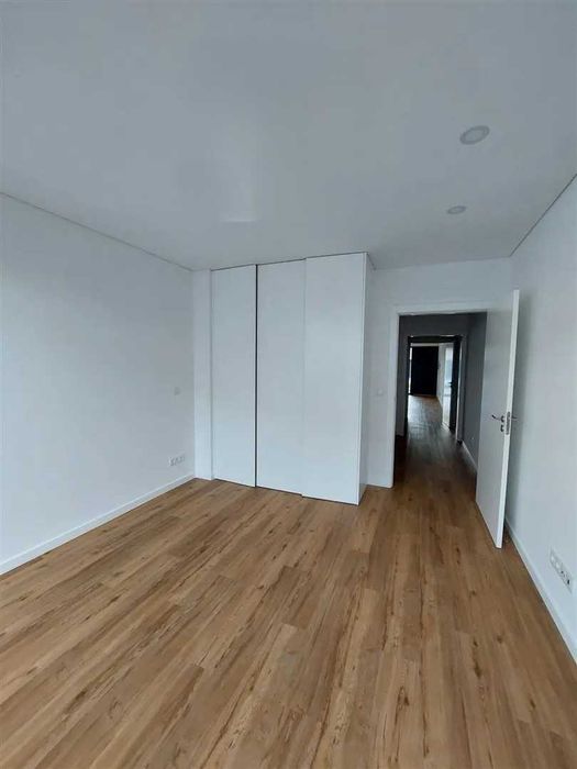 Apartamento T1+1 Novo para Arrendamento – Centro de Cantanhede