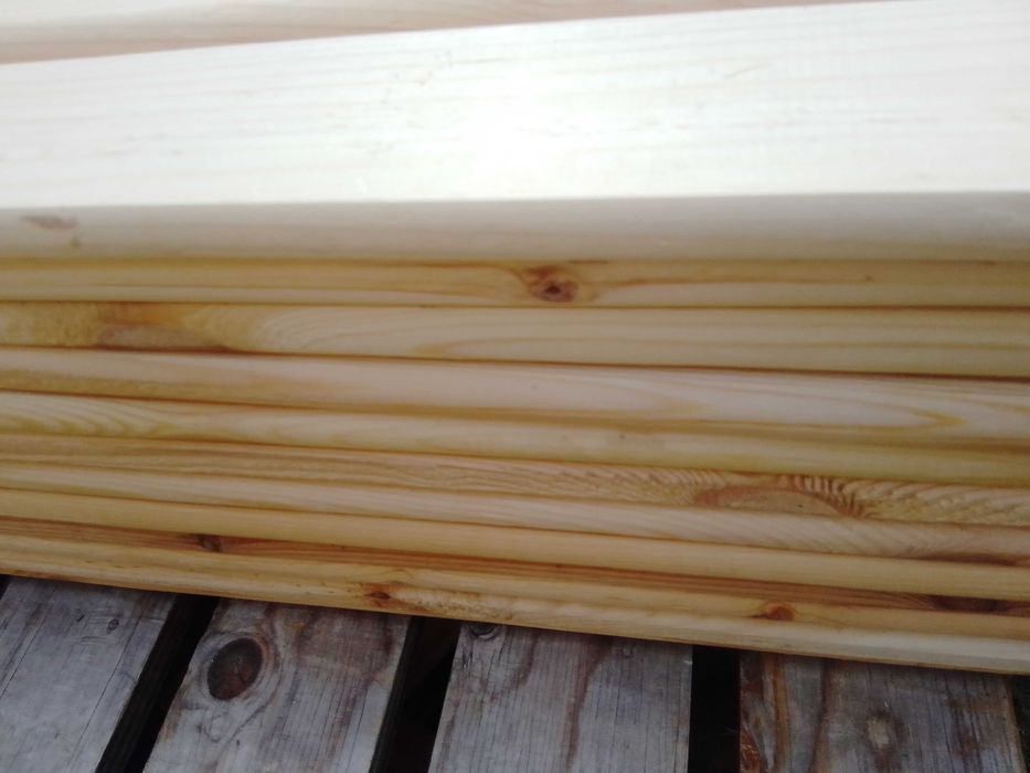 Deska sosnowa, heblowana, strugana czterostronnie