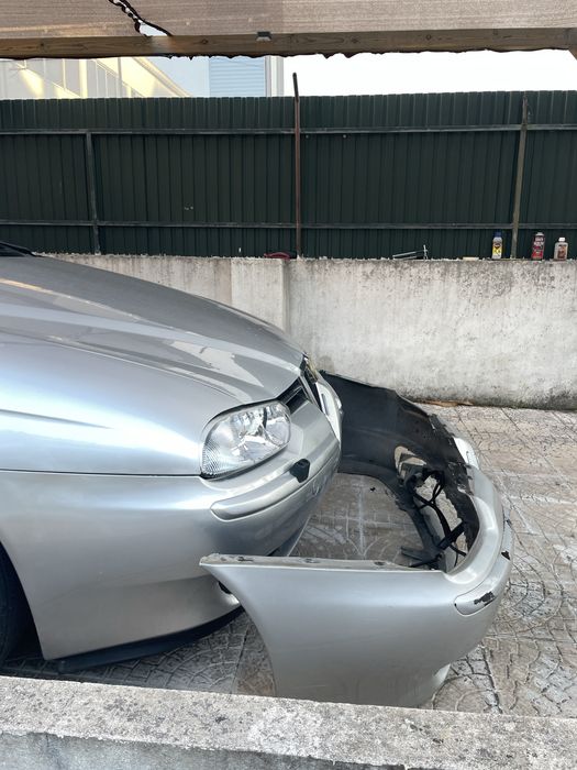 Parachoque alfa 156 2001