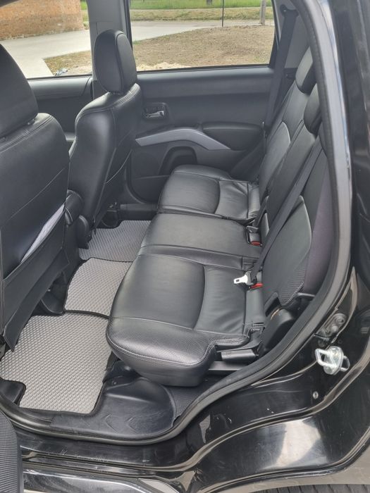 Peugeot 4007 2010 р.2.2 дизель автомат.
