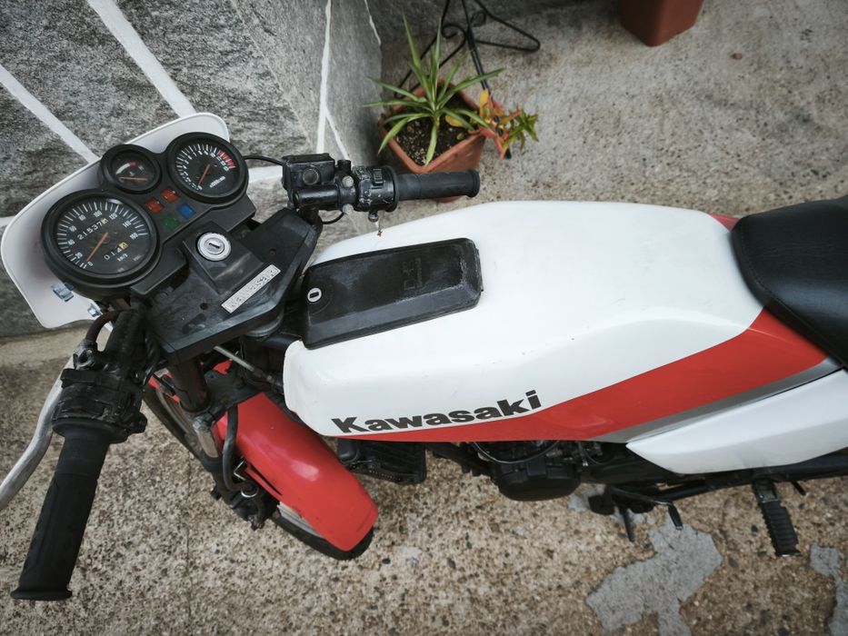 Kawasaki 125cc com documentos