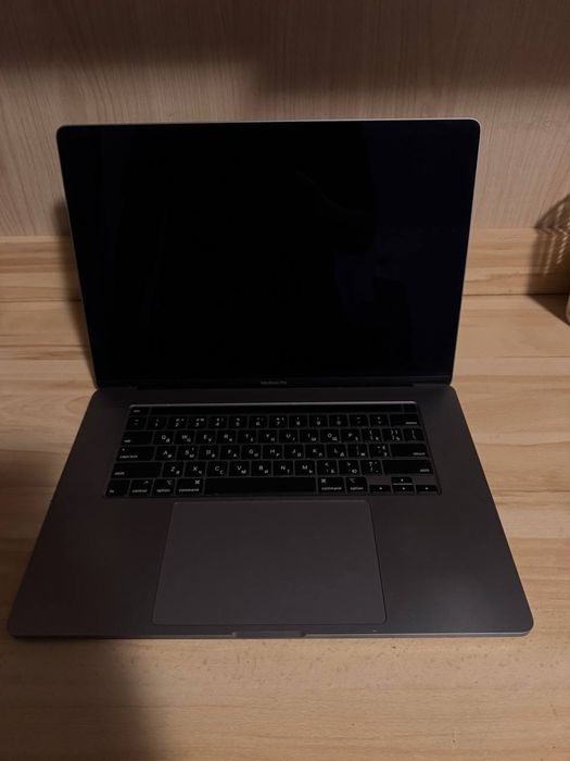 MacBook Pro 16" 2019 / Intel Core i7 / 16 GB RAM / 512 GB SSD / Ідеальний стан