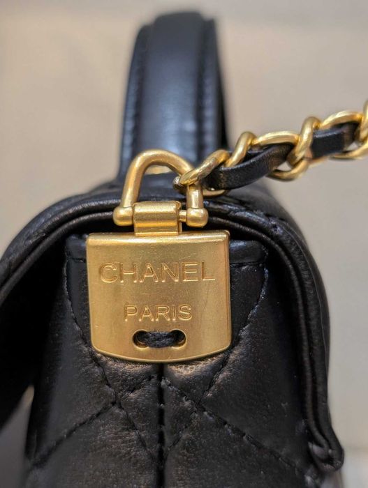 Сумка шанель Chanel трапеція, внизу довжина 24 см вверх 21 см кожаная сумочка