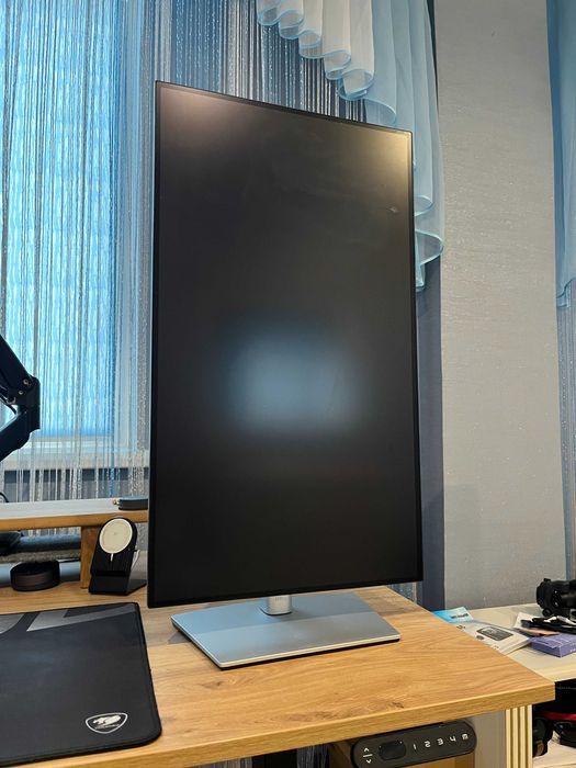 Dell UltraSharp U2722DE / 27" QHD / IPS / USB-C Hub / Ethernet