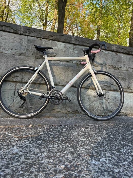 Rower szosowy Sensa na R105 & Ultegra