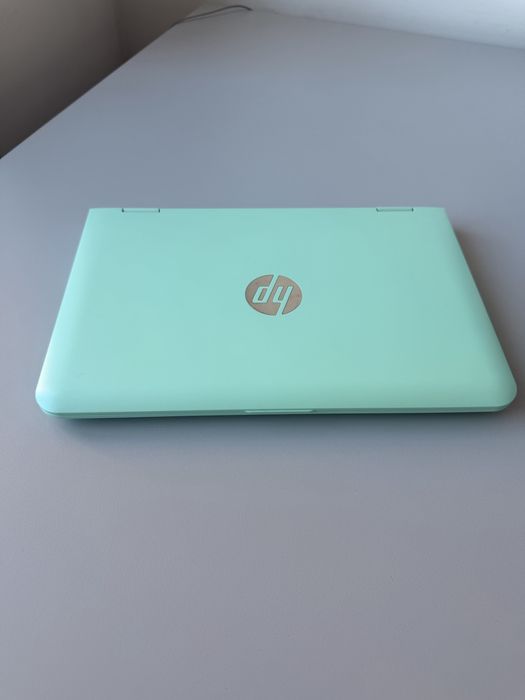 Ноутбук НР повністю робочий +зарядний пристрій стан ідеальний