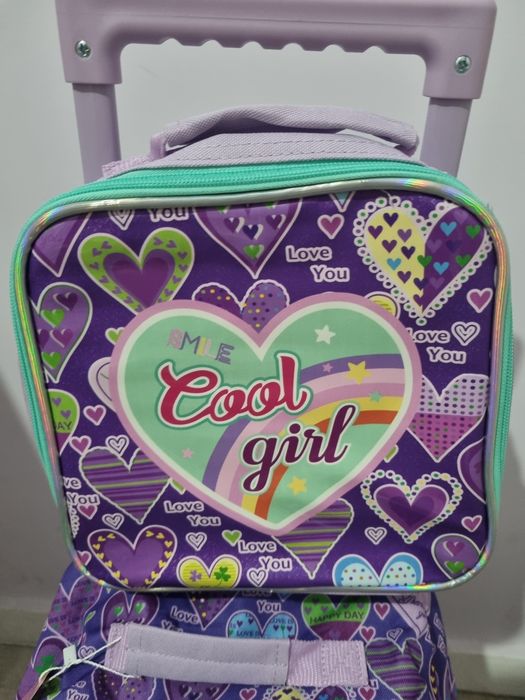 Mochila nova com estojo
