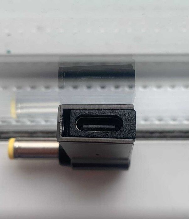 Перехідник STLab PD100W-5.5x2.5mm для заряджання ноутбуку