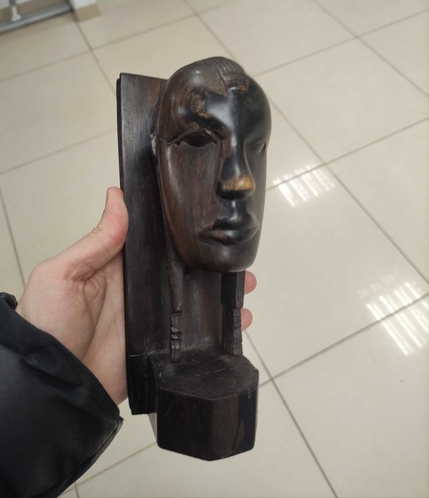 Старовинна африканська статуетка із залізного дерева важкого