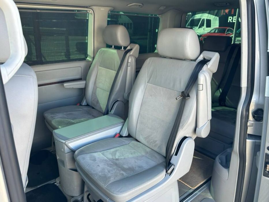 Оренда Volkswagen Multivan у Вінниці. Прокат мікроавтобуса Вінниця.