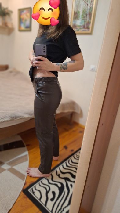 Штани з екошкіри. Розмір S