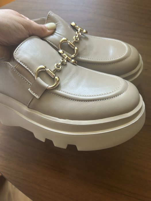 Шкіряні жіночі мокасини нові (40р, 25см)