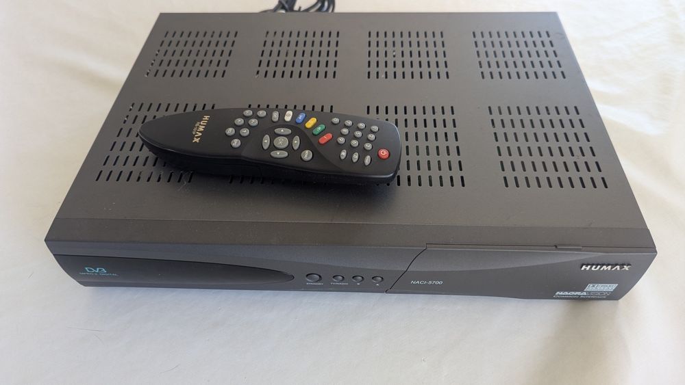 Humax naci 5700 sintonizador satélite