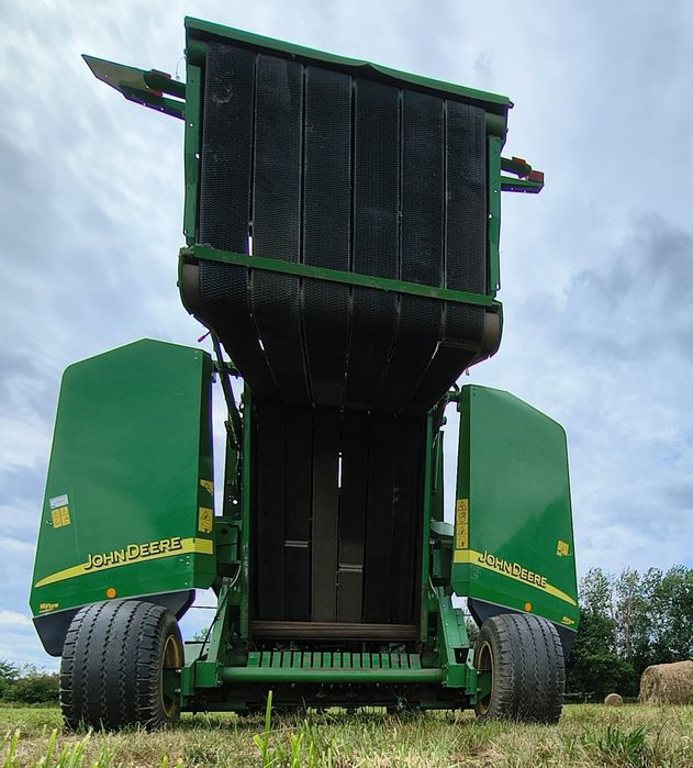 Prasa rolującą John Deere 580