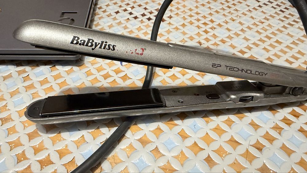 Продаю плойку , випрямляч для волосся  BaByliss PRO BAB2654EPE