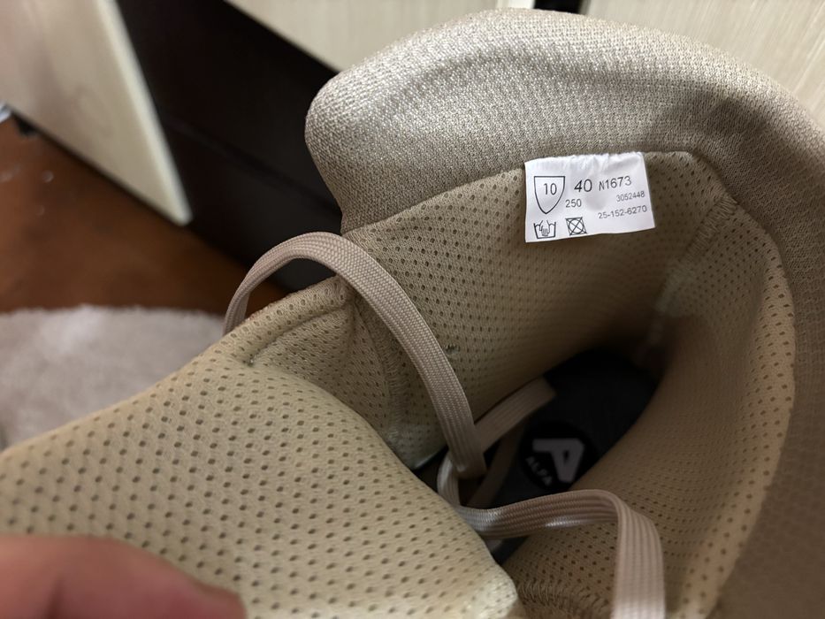 Продам новые берцы