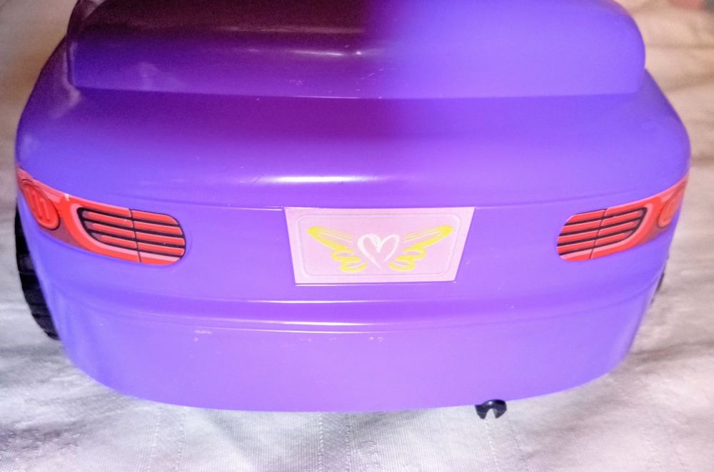 Dream Ella carro.Como novo, para desocupar.