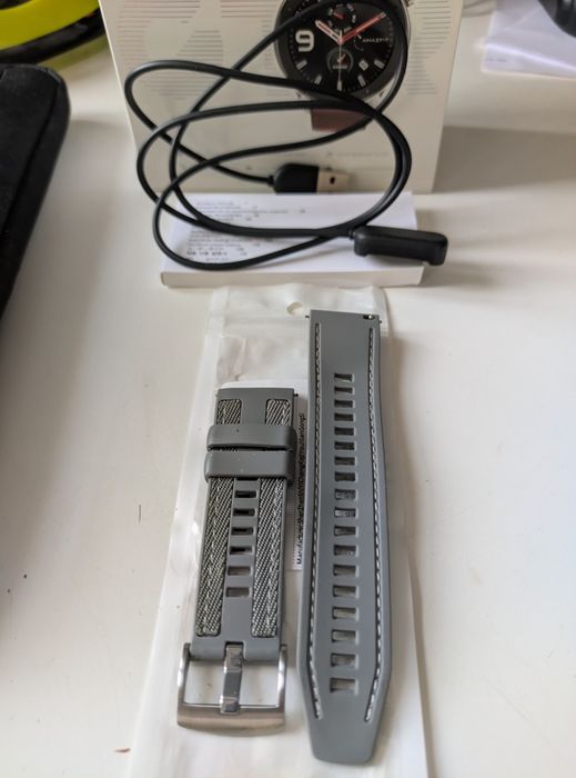 Amazfit GTR 47mm como novo com 2 pulseiras