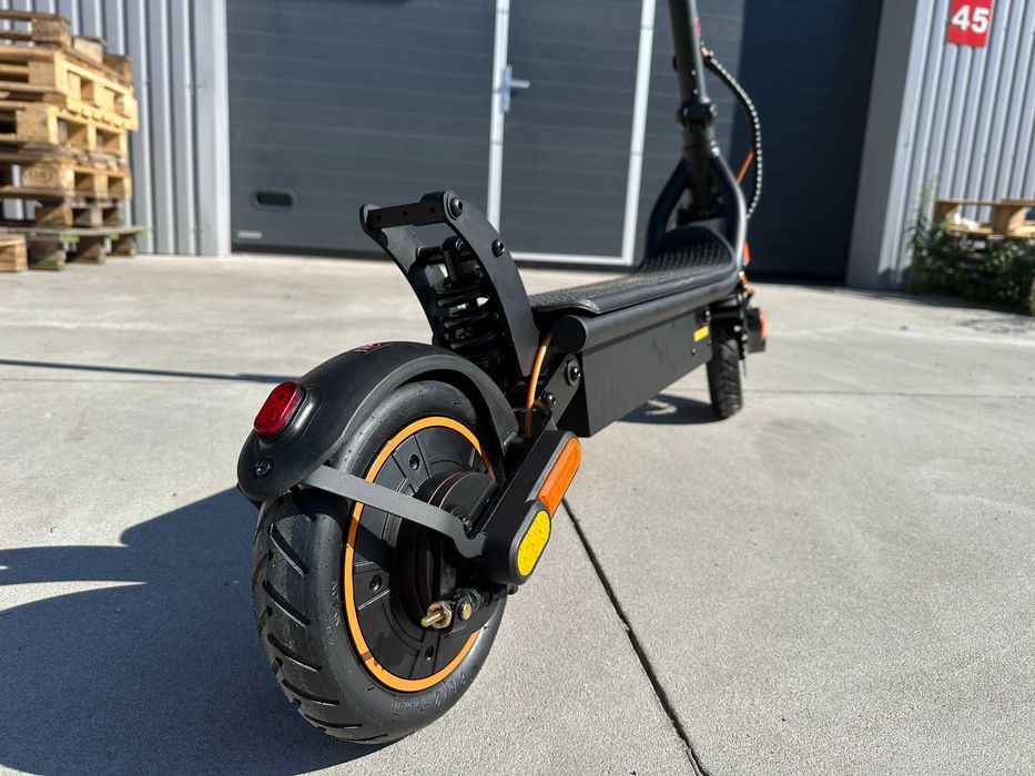 Міська модель електросамокату, до 30 км X-boost G9, Електро самокат