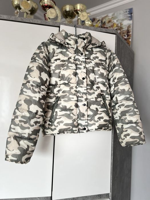 Куртка весна осінь