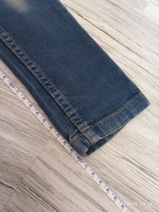 Spodnie jeans 104