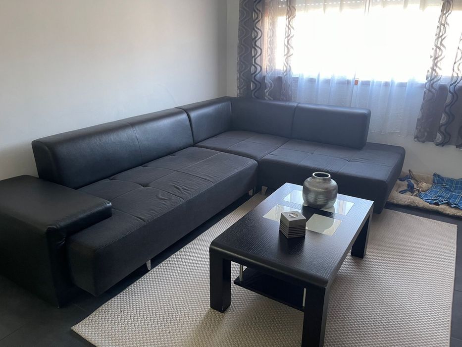 Sofá com chaise longue