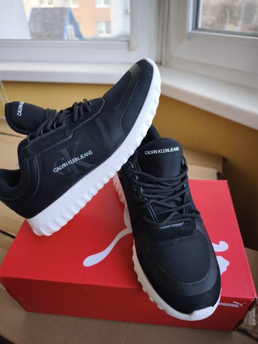 Якісні жіночі кросівки!!!