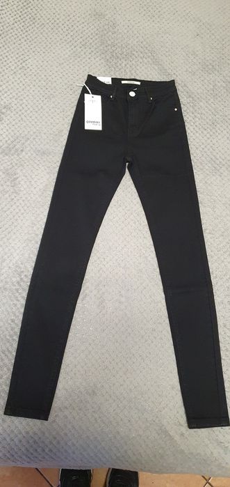Sprzedam spodnie damskie Goodies. Nowe