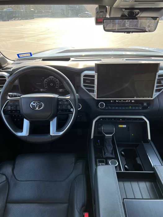 Toyota Sequoia 2022 VIN 7SVAAABA2PX005107 фото оголошення 12 з 22