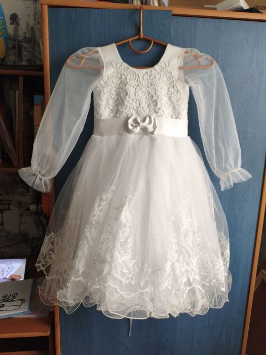 Плаття для випускного