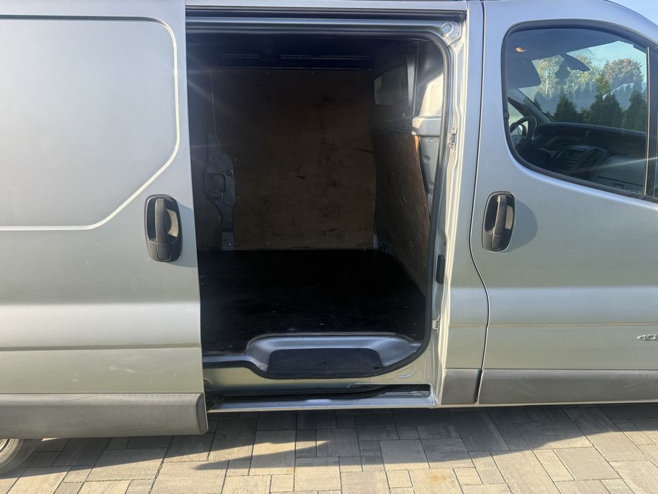 Sprzedam renault trafic 2010 rok