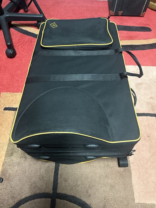 Bombardino Marca G  Modelo EP160703 Dourado, 4 Pistões  estojo e bocal