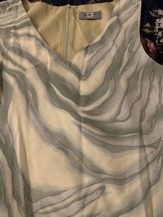 Sukienka letnia, codzienna lub wizytowa.