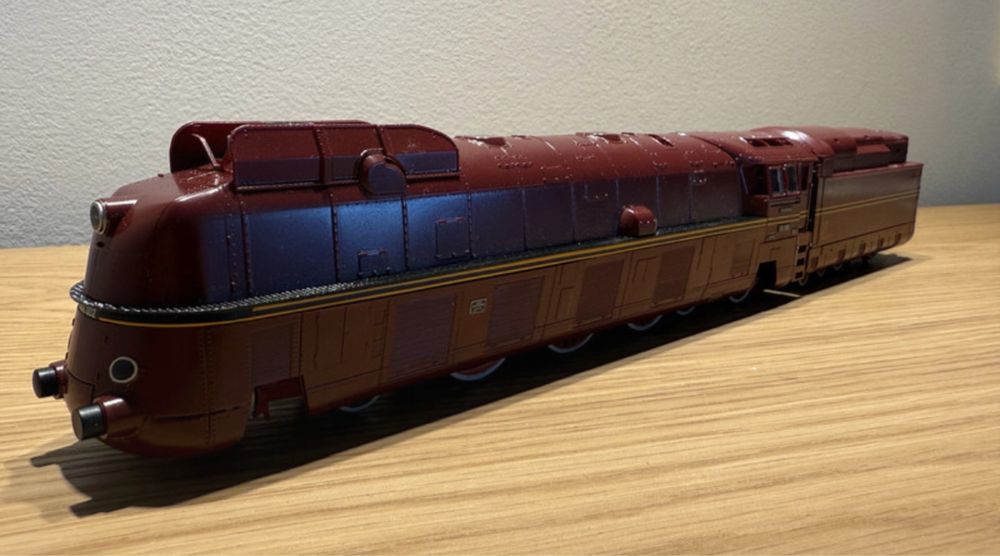 Locomotiva BR 05 002 - Liliput L100503 (HO H0)
