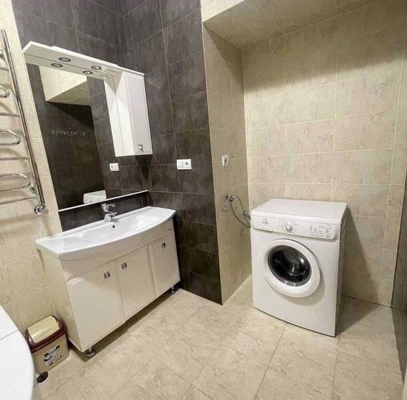 Підселення / Кімната в ЦЕНТРІ для дівчат