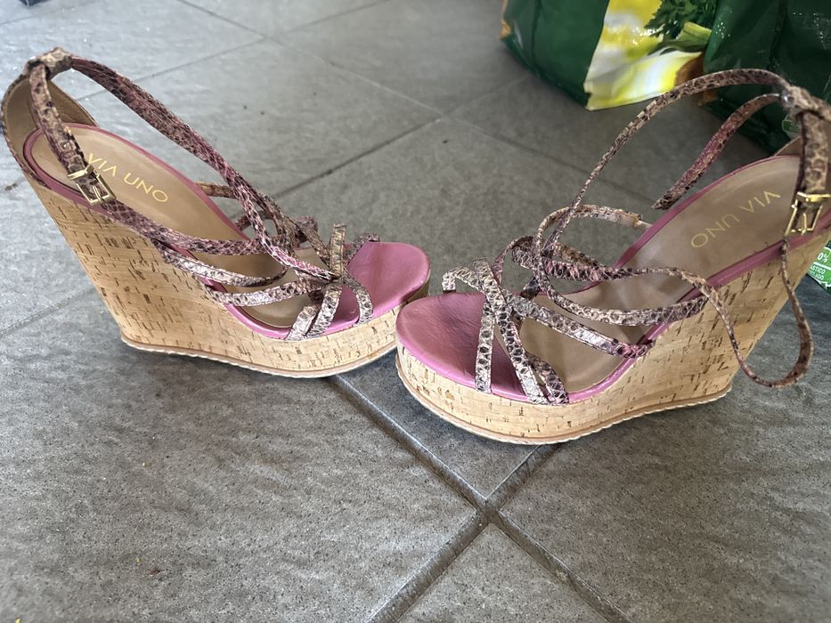 Sapatos de senhora novos