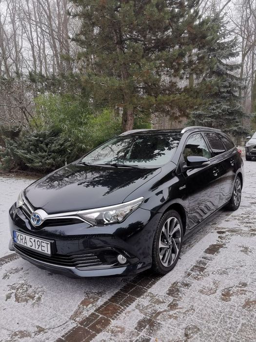 Toyota Auris 1. Hybryda 99KM. Lift. Super Stan