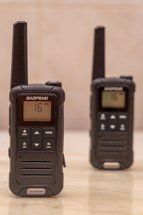 2 radios walkie talkie de utilização livre,sem necessidade de licença!