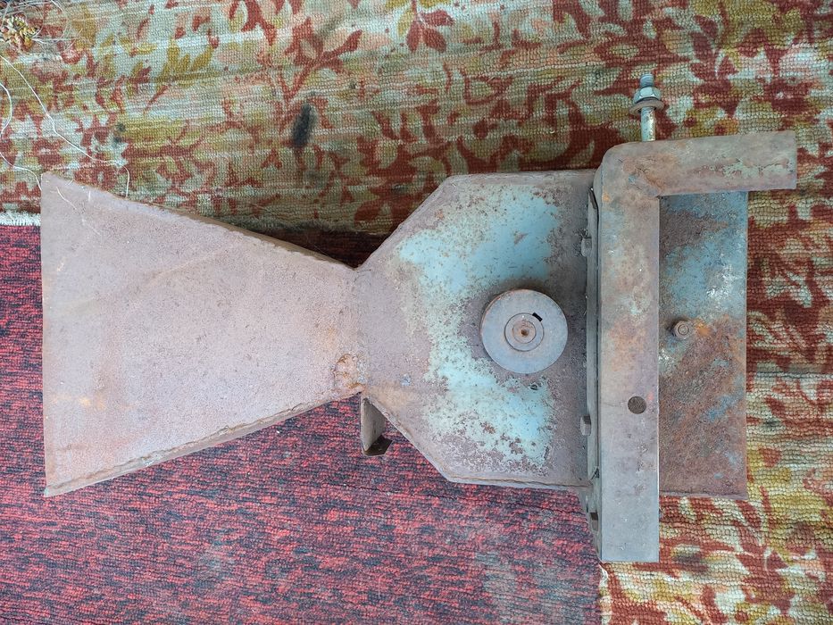 Крупорушка, зернодробилка