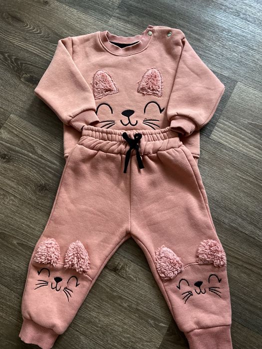 Продам дитячий флісовий костюм для дівчинки