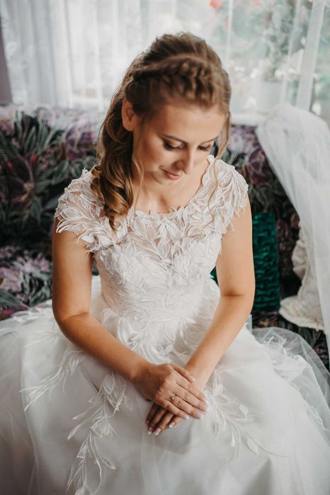 Suknia ślubna kolor ivory rozmiar 40.