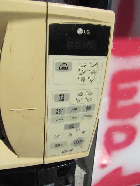 Kuchenka mikrofalowa mikrofalówka 1000W LG 18L