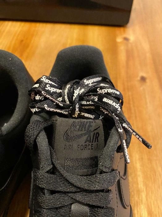 Nike Air Force 1 Low Supreme Black R.43