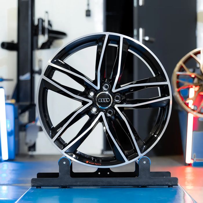 Oryginalne Felgi Audi 20 RS A4 A6 A8 Q3 Q5 TT