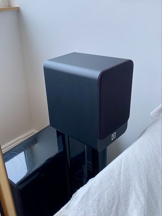 Sistema Home Cinema 5.1 Q Acoustics (Série 2000i) - Excelente Estado