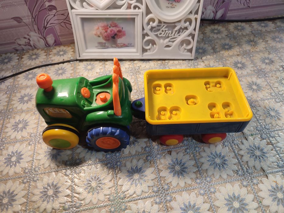 Іграшковий трактор тракторець із причепом